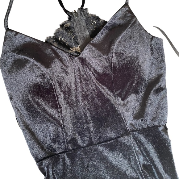 B Darlin Black‎ Velvet & Lace Spaghetti Strap Maxi Gown - Picture 3 of 7